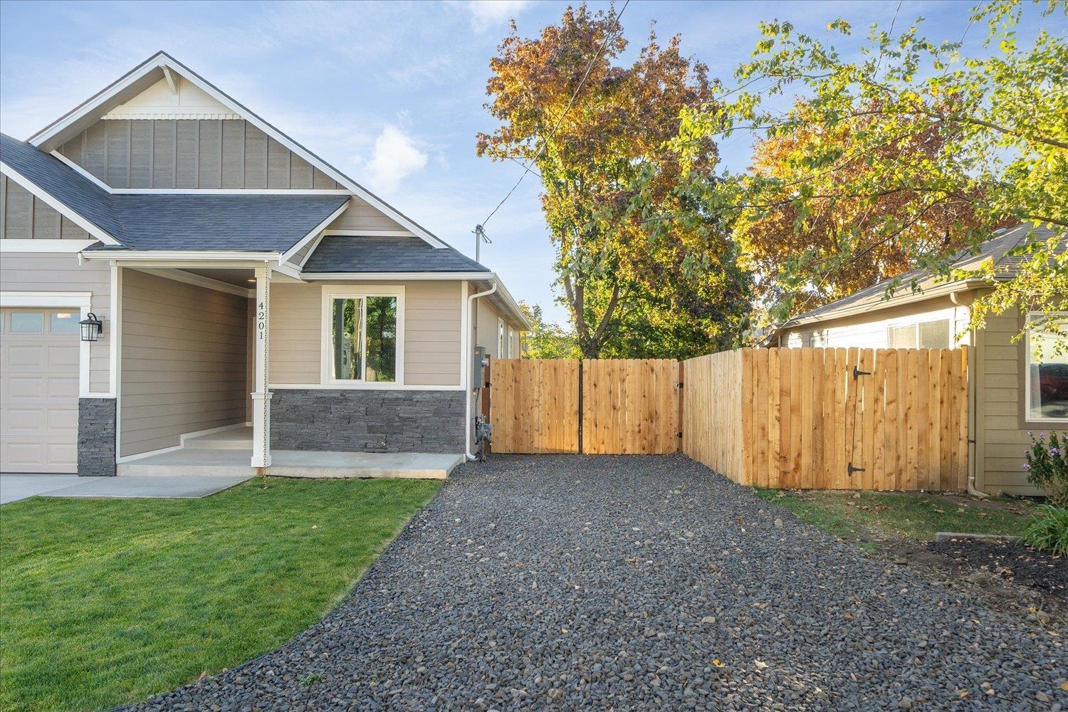 4201 North Silas Road Spokane Valley, WA 99216 - Photo 4 of 31 Gallery Image 4