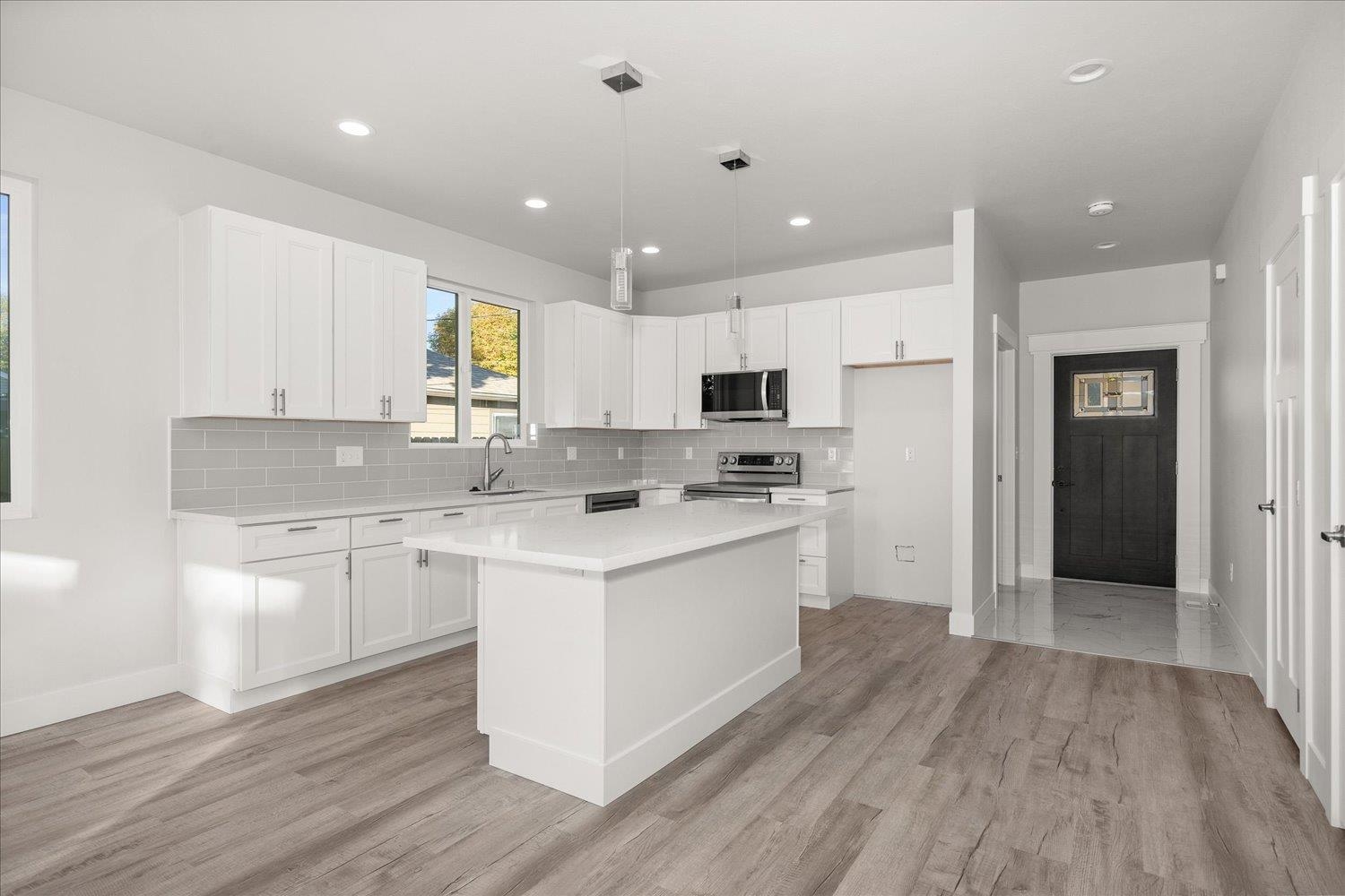 4201 North Silas Road Spokane Valley, WA 99216 - Photo 10 of 31 Gallery Image 10