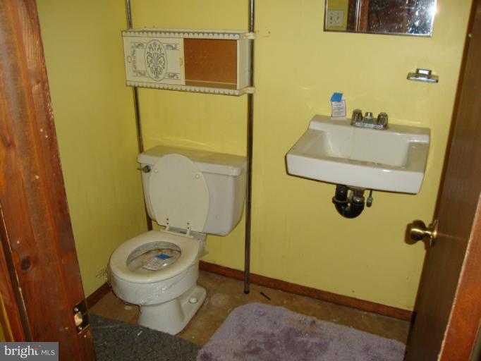 8064 Greenwich Road Catlett, VA 20119 - Photo 10 of 17 Lower Level Half Bath