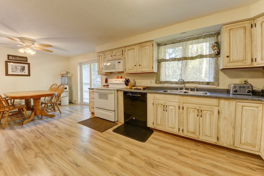 4 Ashwood Drive Rochester, NH 03867 - Photo 8 of 30