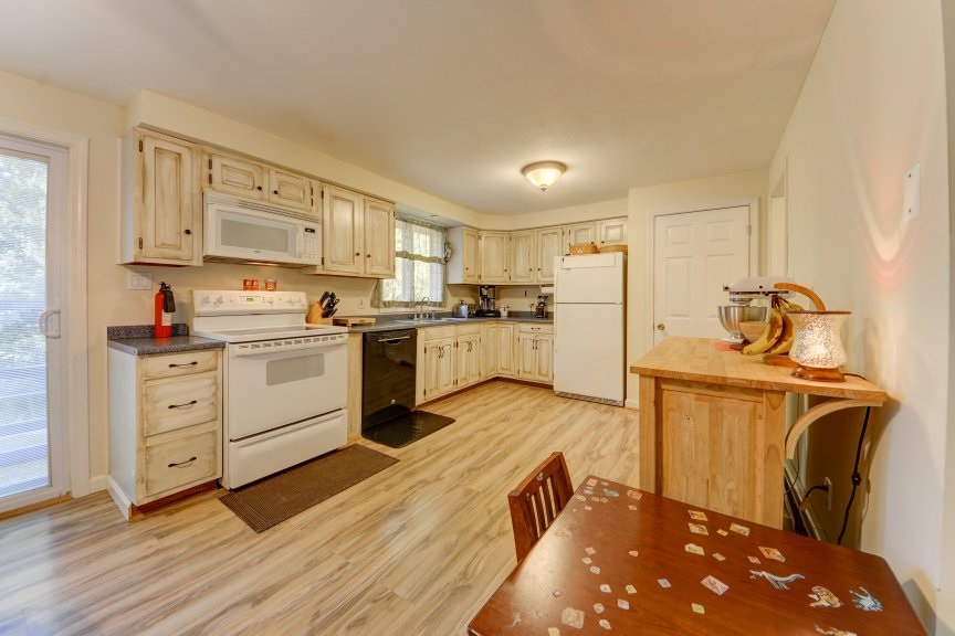4 Ashwood Drive Rochester, NH 03867 - Photo 9 of 30