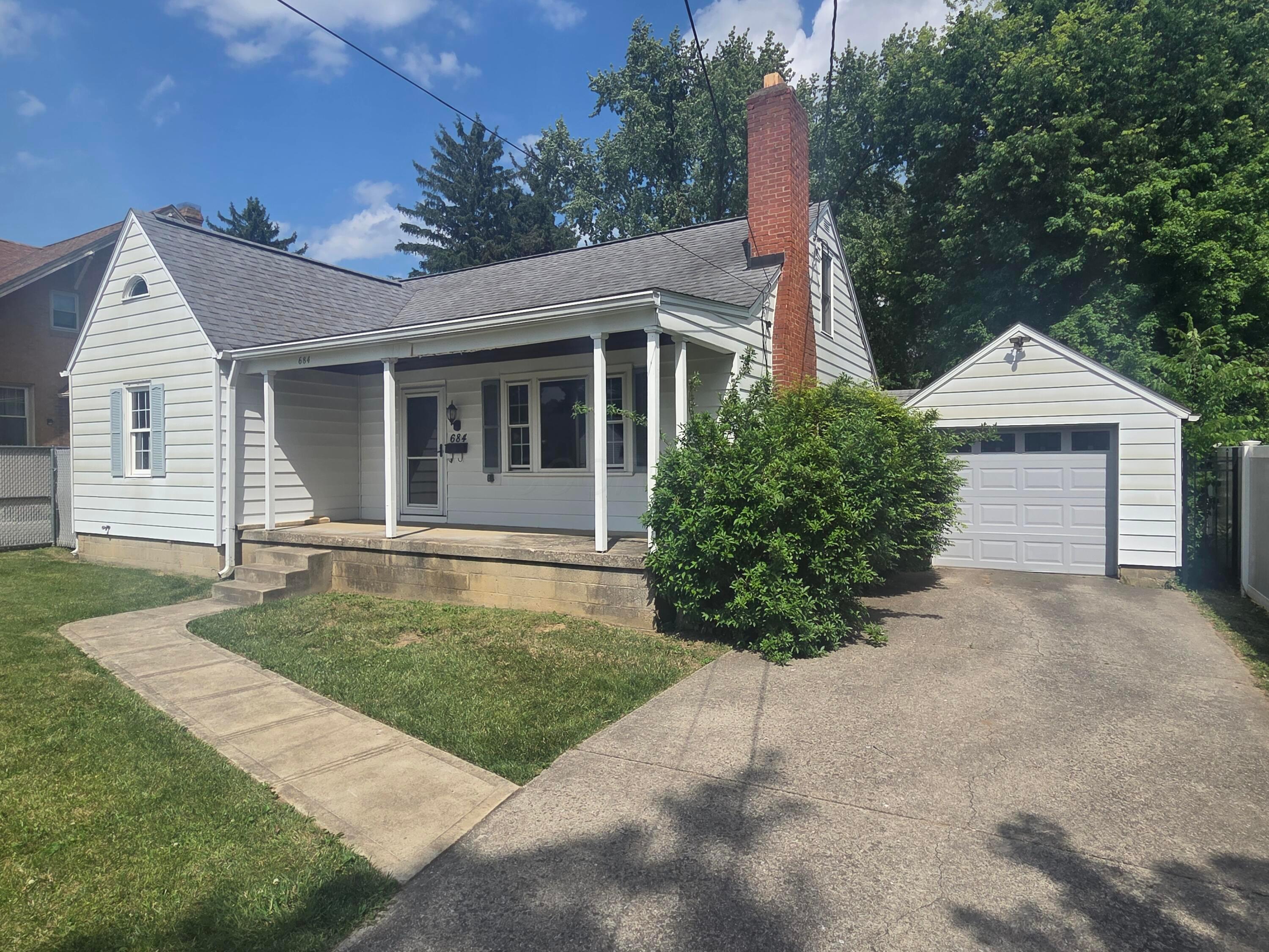 684 Sharon Valley Road Newark, OH 43055 - Photo 4 of 30 20260519_155214