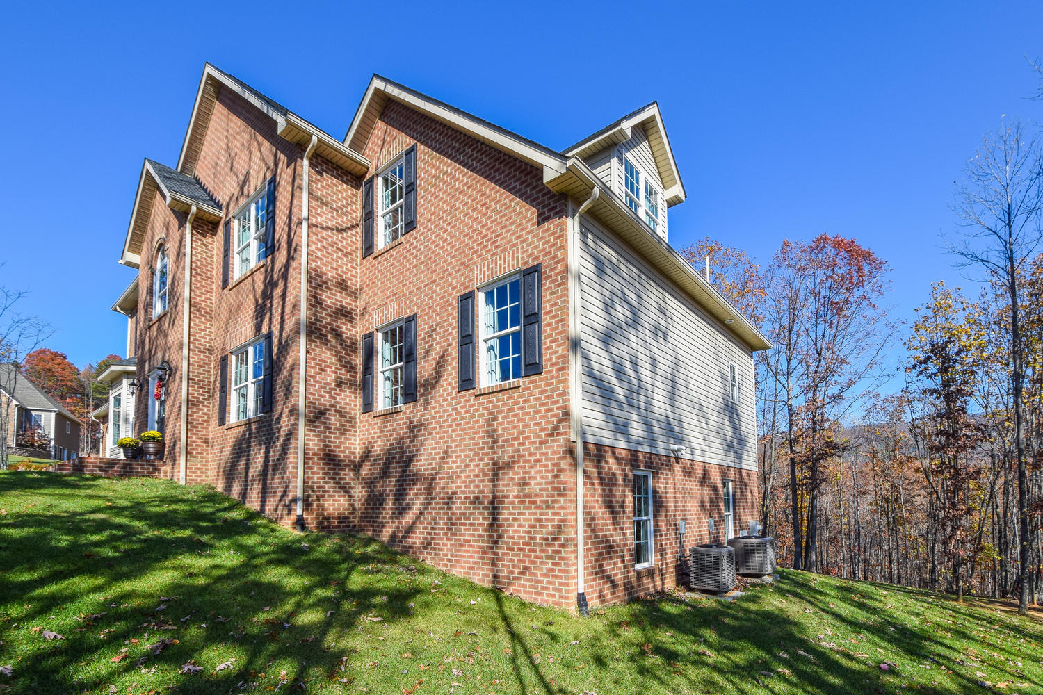 45 Turtle Rock Ridge Blue Ridge, VA 24064 - Photo 47 of 55 45 Turtle Rock Ridge Blue-large-040-40-3