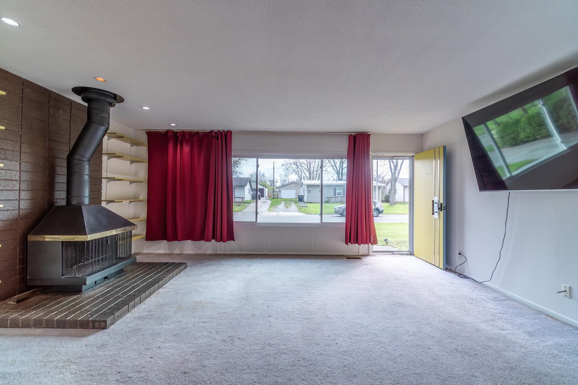 6410 Kent Road Fort Wayne, IN 46816 - Photo 6 of 33
