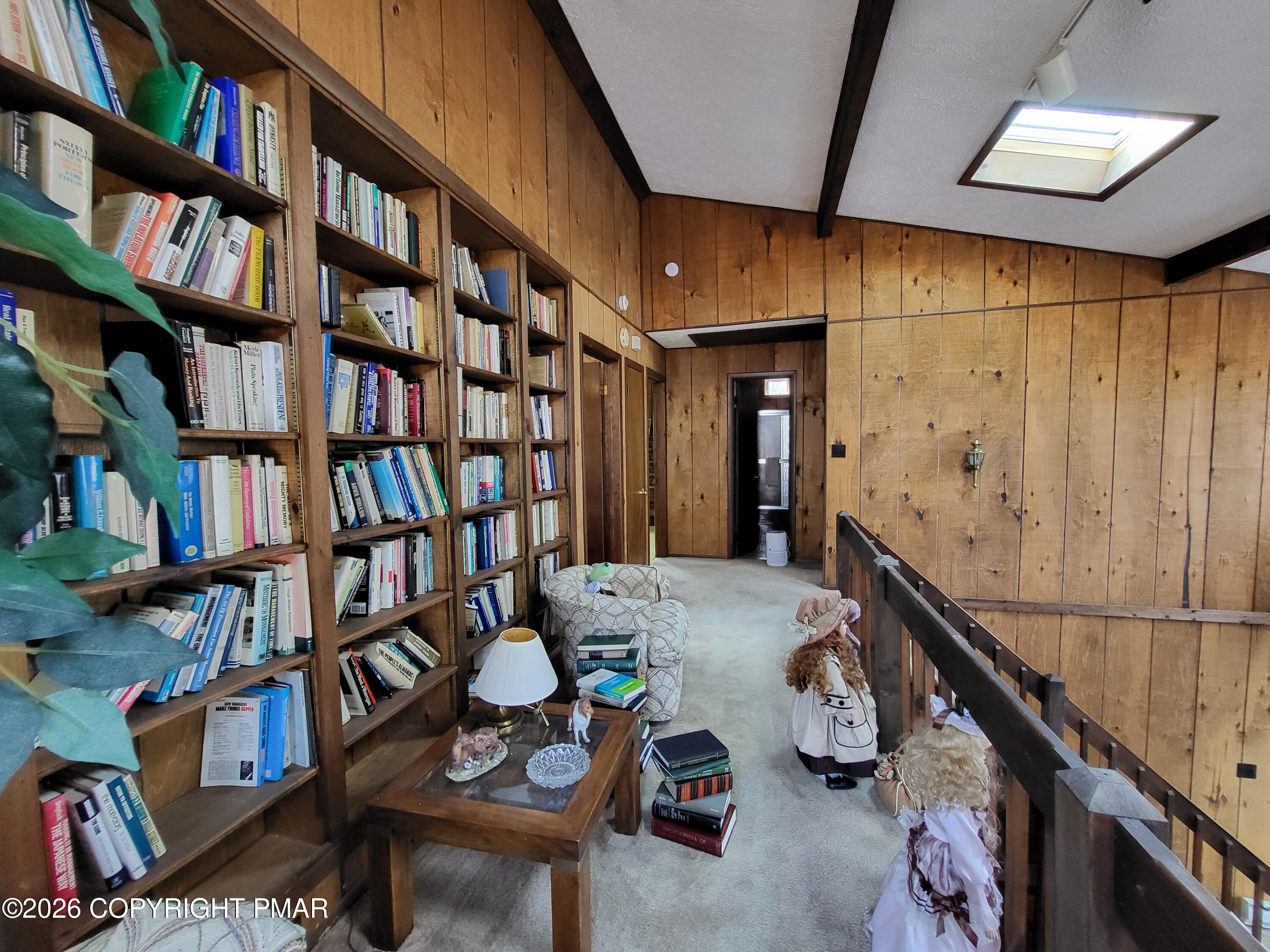 2014 Scarborough Way Bushkill, PA 18324 - Photo 4 of 82 a room with furniture and book shelf