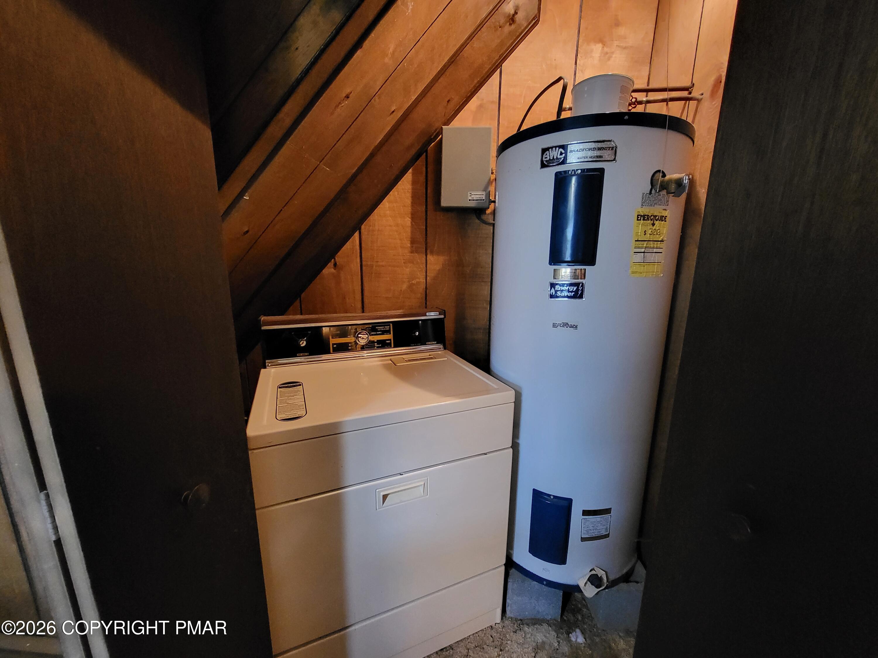 2014 Scarborough Way Bushkill, PA 18324 - Photo 44 of 82 20260330_102833