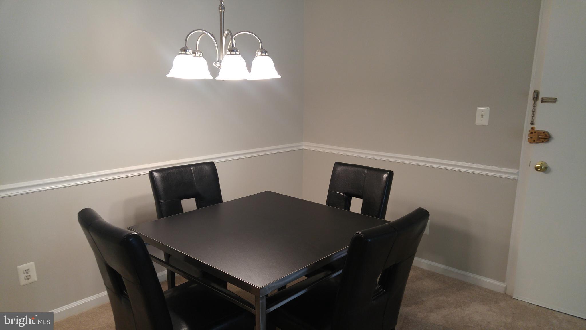 8114 Colony Point Road, Unit 239 Springfield, VA 22152 - Photo 9 of 12 Dining Room