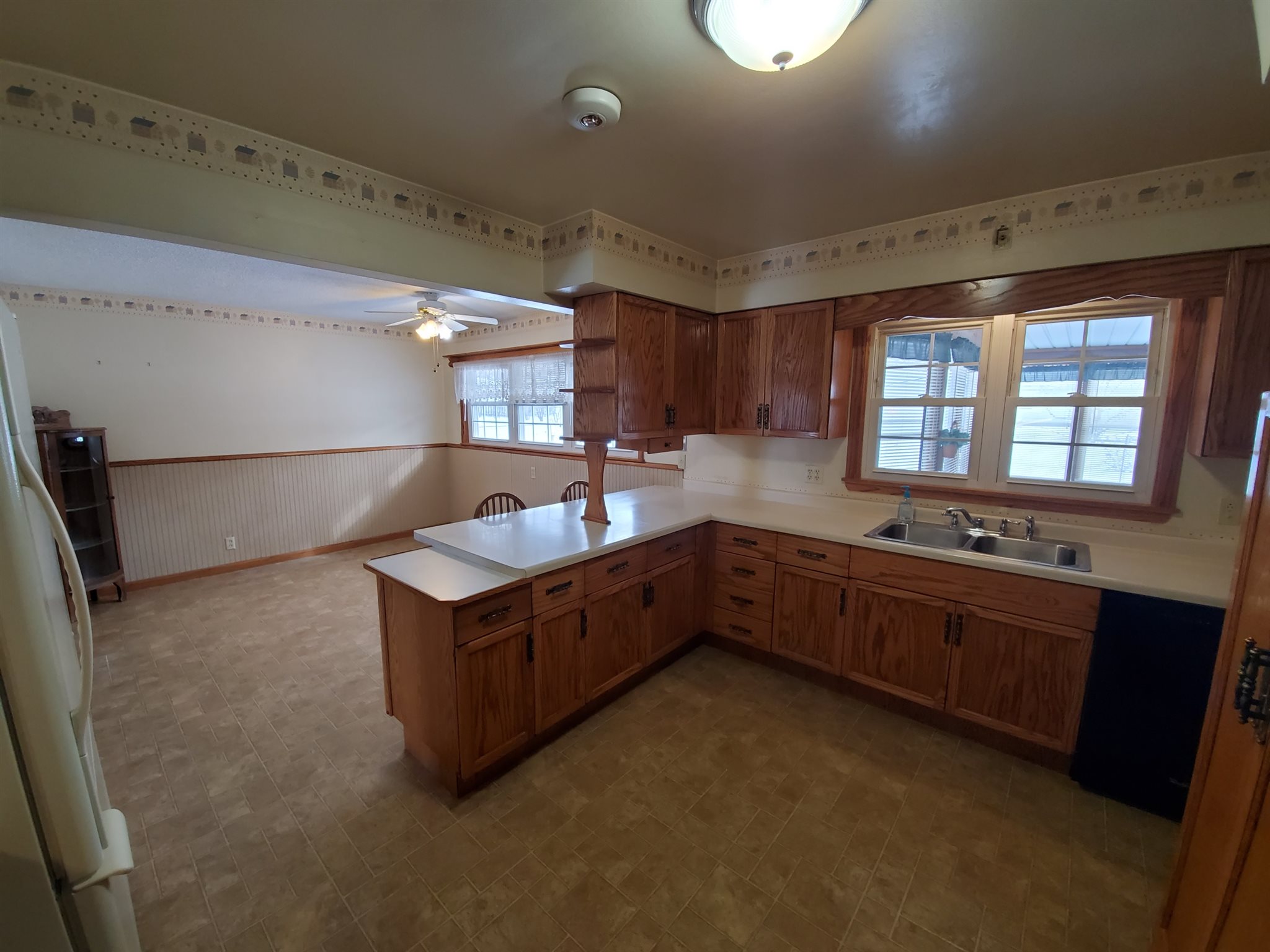 513 Ridgecrest Drive Clinton, IA 52732 - Photo 12 of 14 Gallery Image 12