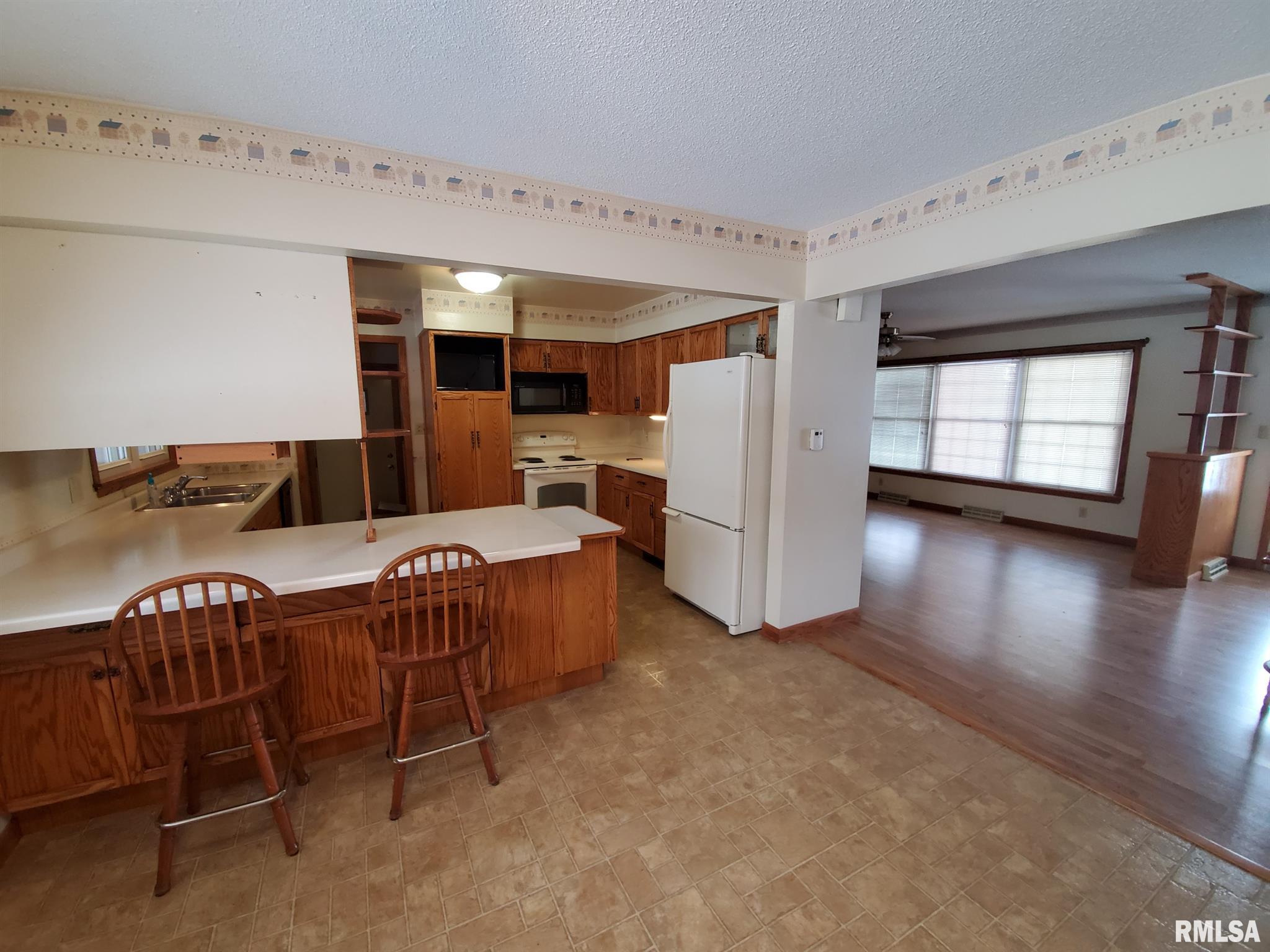 513 Ridgecrest Drive Clinton, IA 52732 - Photo 7 of 14 Gallery Image 7