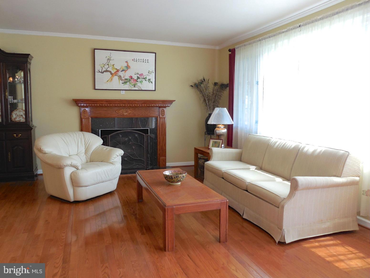 16 Felton Road Lutherville-Timonium, MD 21093 - Photo 2 of 30 Wood floors and crown molding