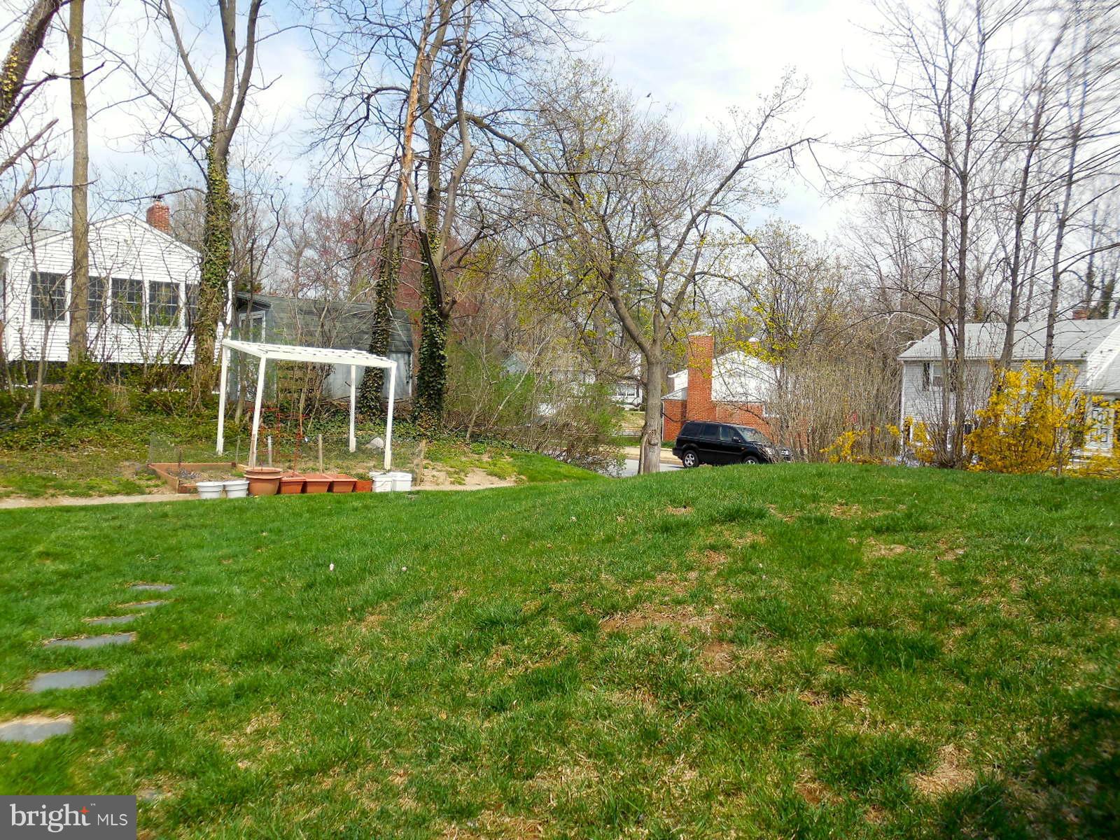 16 Felton Road Lutherville-Timonium, MD 21093 - Photo 28 of 30 View of backyard