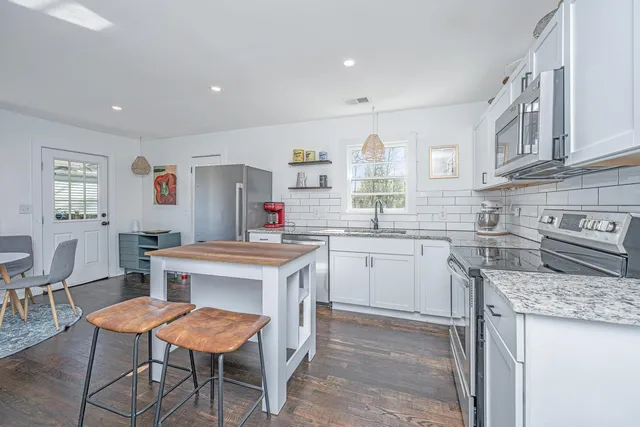 $340,000 | 1601 Greenbay Drive, North Charleston, SC 29406