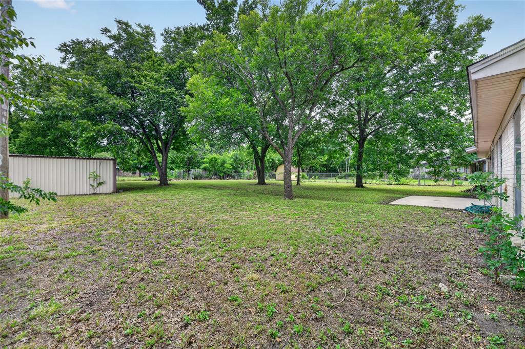 910 Kerry Street Benbrook, TX 76126 - Photo 27 of 32