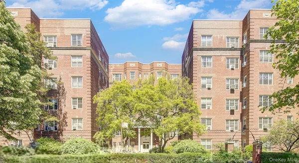 $535,000 | 76-35 113th Street, Unit 1A | Forest Hills
