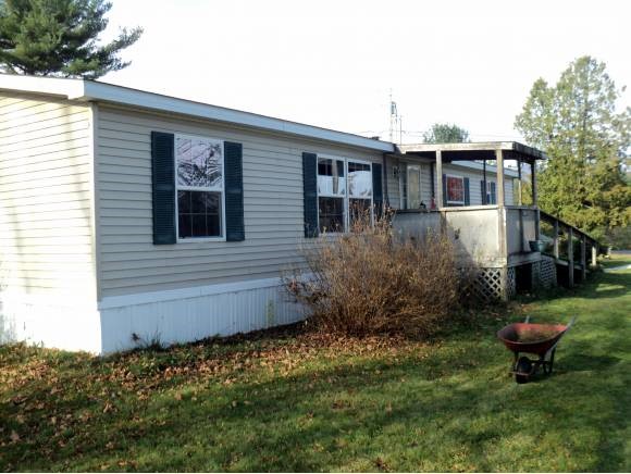 987 Stagecoach Road Morristown, VT 05661 - Photo 2 of 35