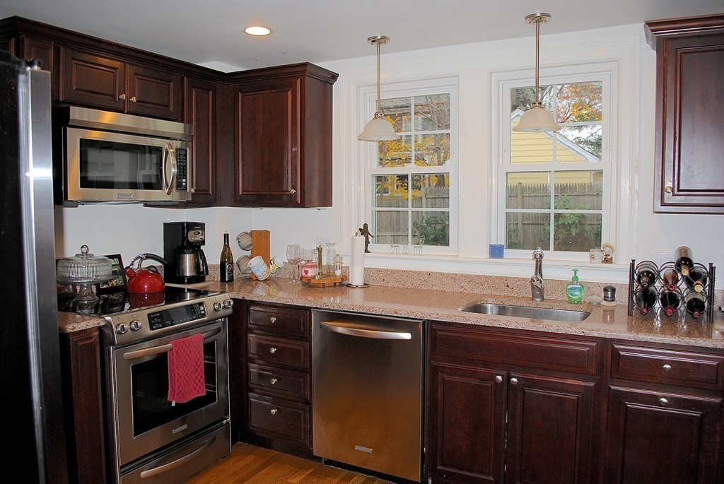 17 Little Pond Road Belmont, MA 02478 - Photo 3 of 25 Gallery Image 3