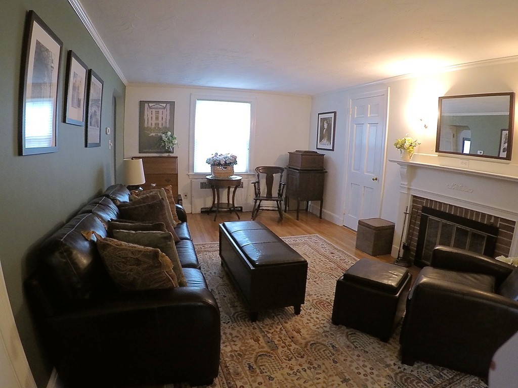 17 Little Pond Road Belmont, MA 02478 - Photo 9 of 25 Gallery Image 9