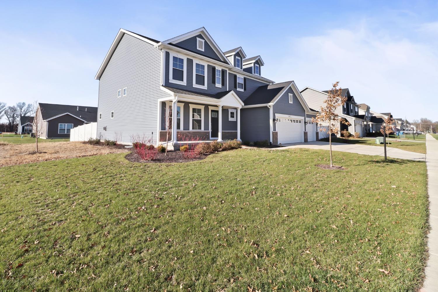 2592 Ritter Street Chesterton, IN 46304 - Photo 2 of 25 a front view of a house with a yard
