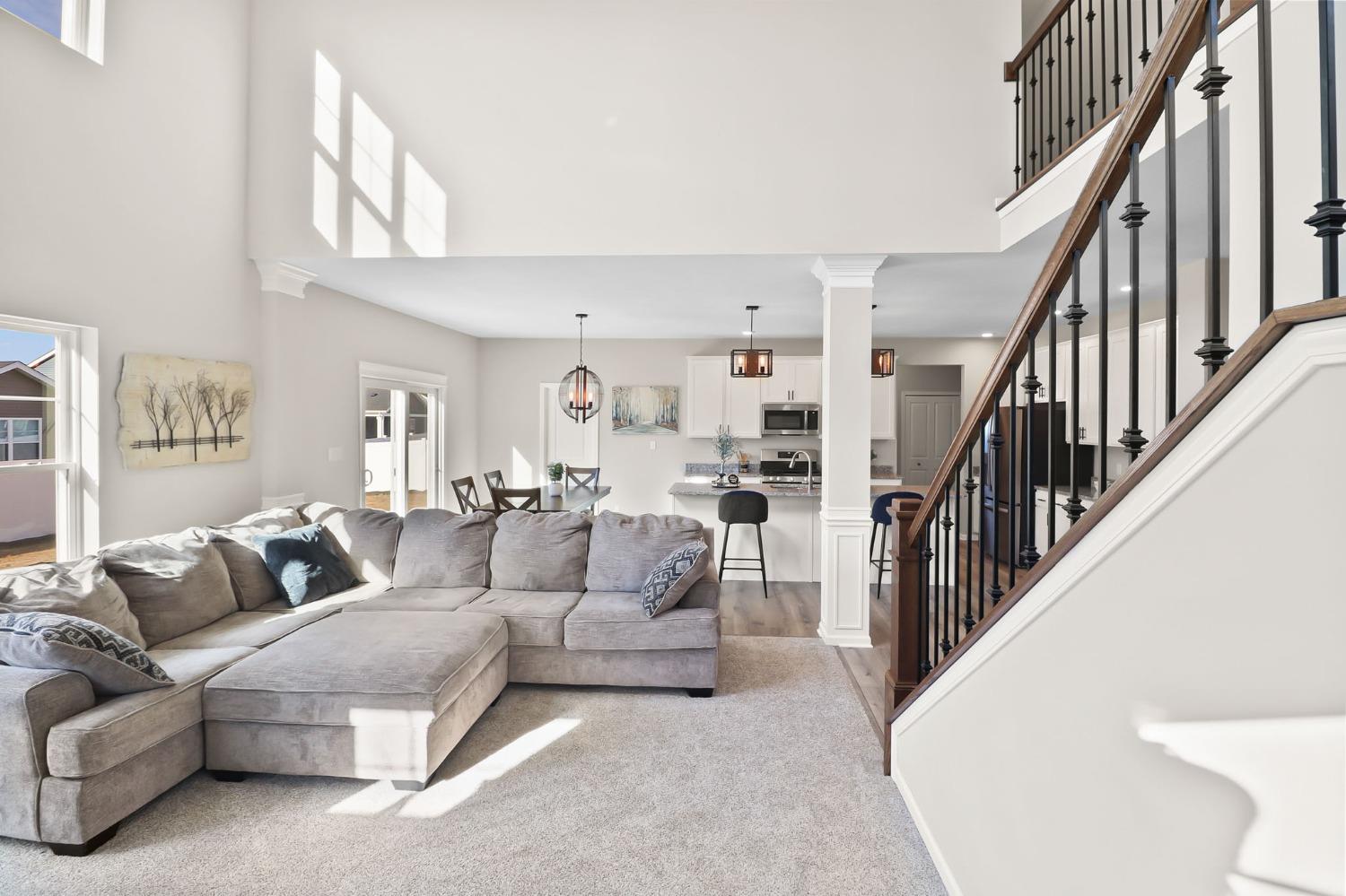 2592 Ritter Street Chesterton, IN 46304 - Photo 10 of 25 a living room with furniture and a rug