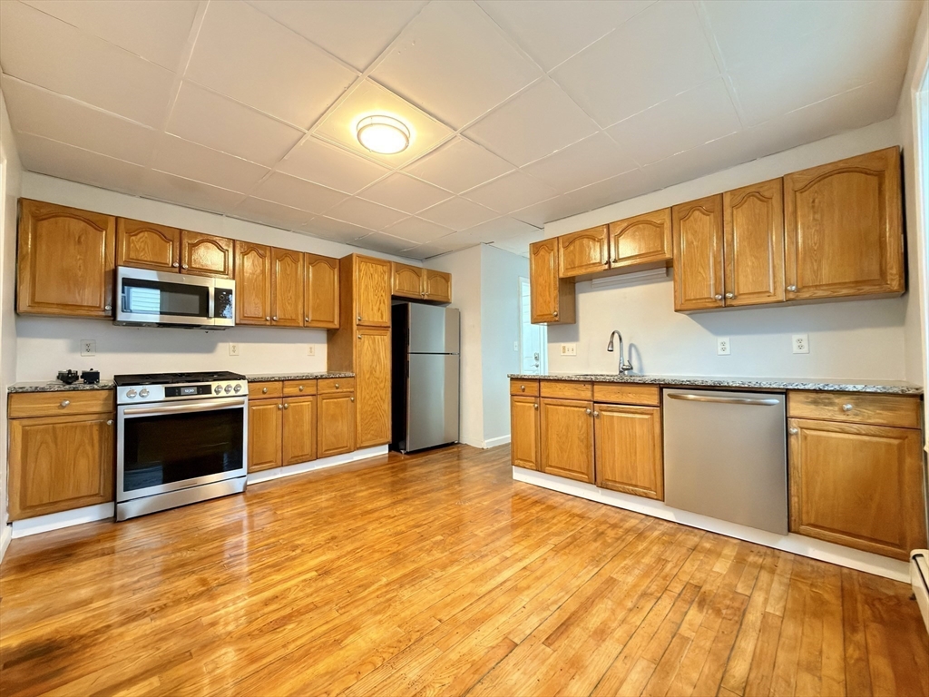 3 Allen Street, Unit 6 Worcester, MA 01610 - Photo 16 of 28