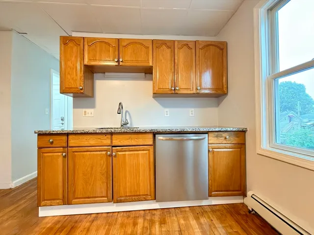 $2,100 | 3 Allen Street, Unit 6, Worcester, MA 01610