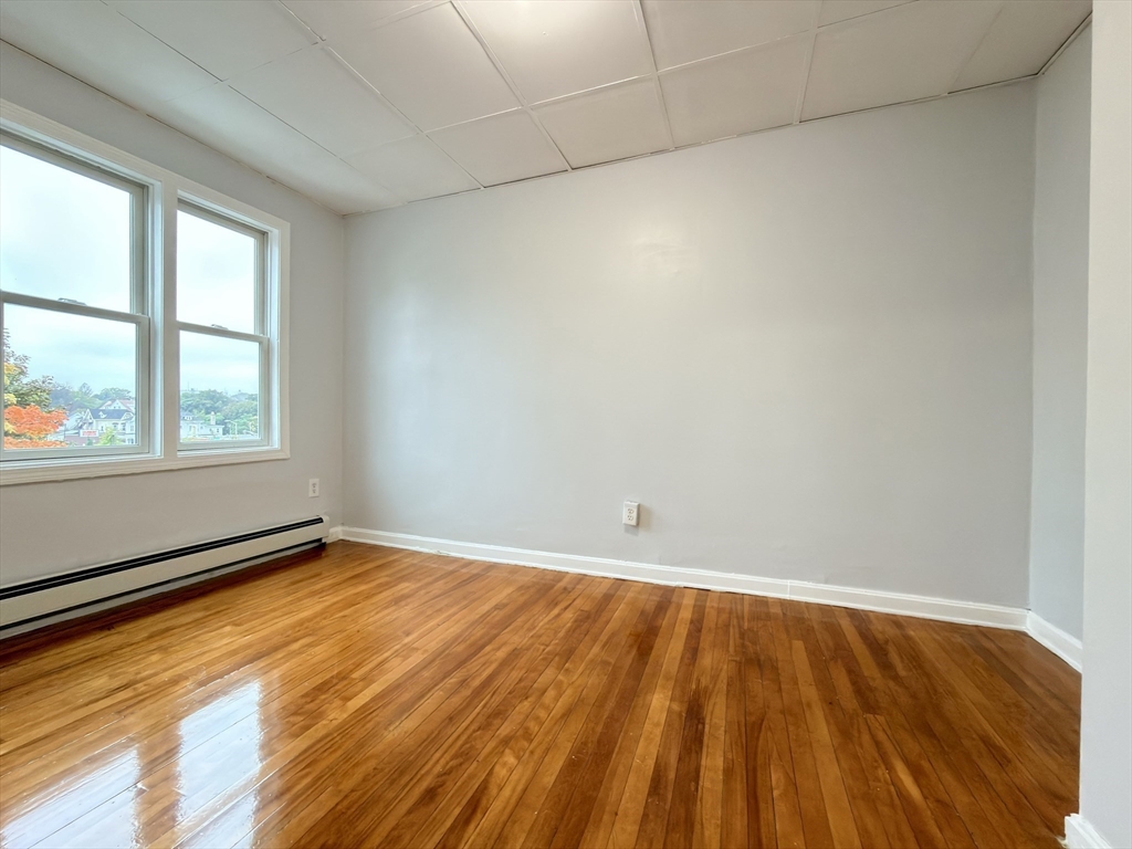 3 Allen Street, Unit 6 Worcester, MA 01610 - Photo 4 of 28