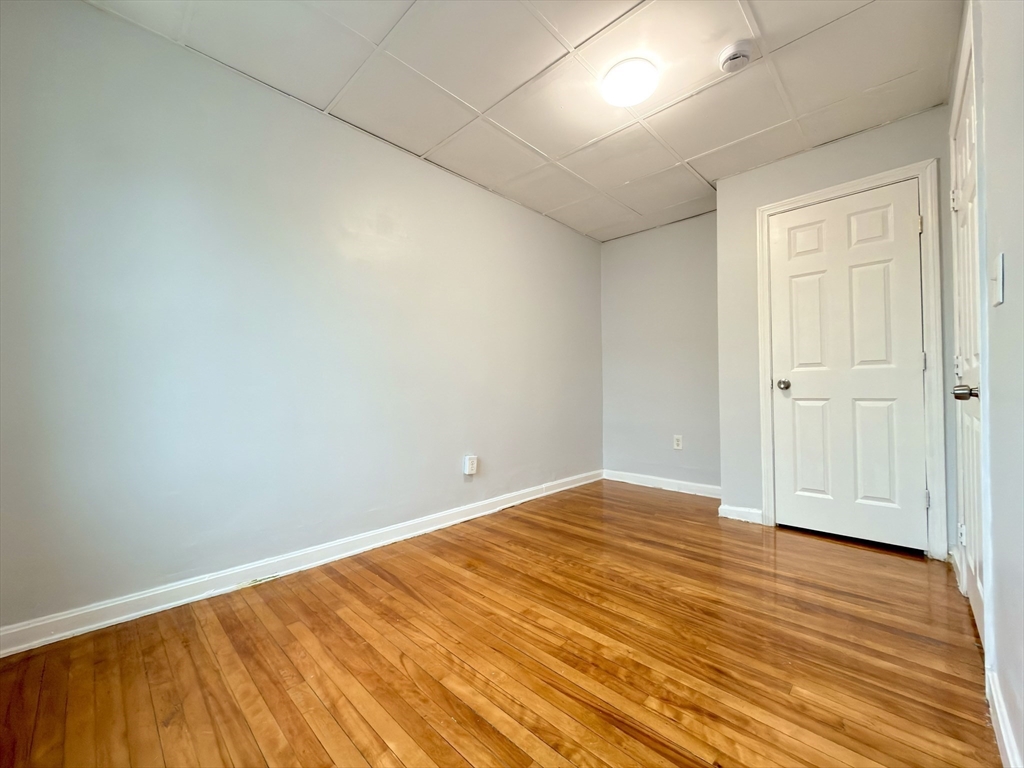 3 Allen Street, Unit 6 Worcester, MA 01610 - Photo 5 of 28