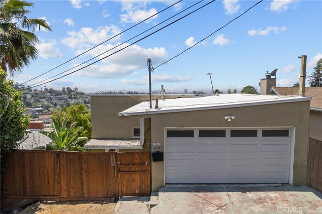 $1,050,000 | 2067 Mayview Drive, Los Angeles, CA 90027