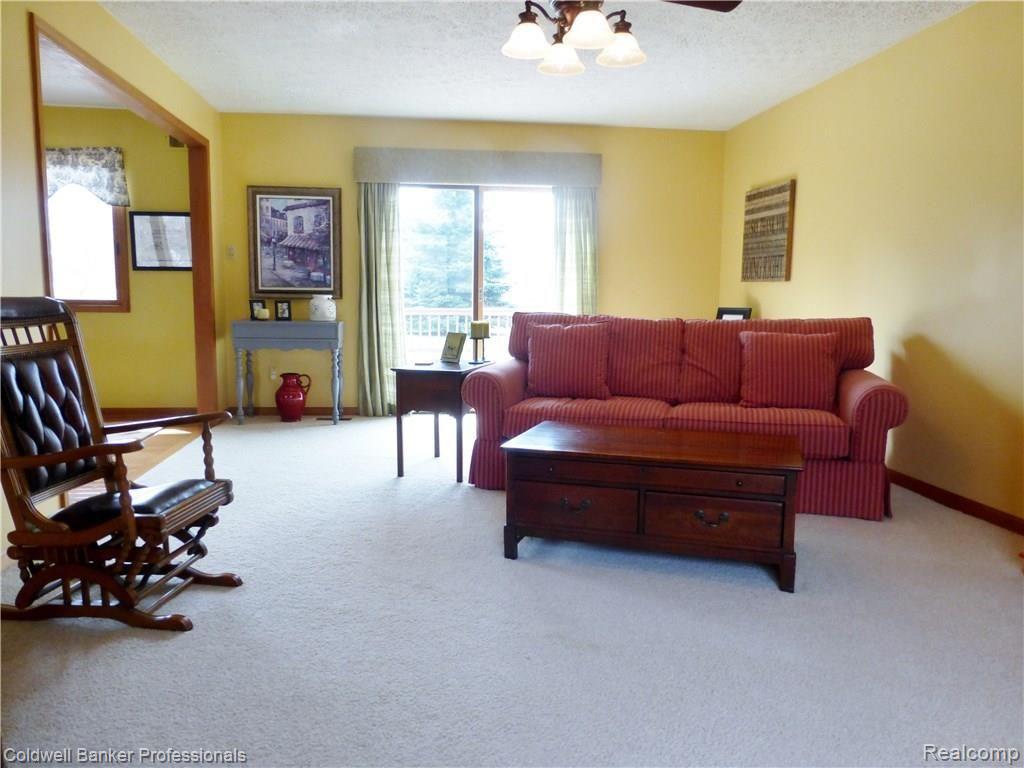 5412 Farley Road Clarkston, MI 48346 - Photo 15 of 32 15.JPG