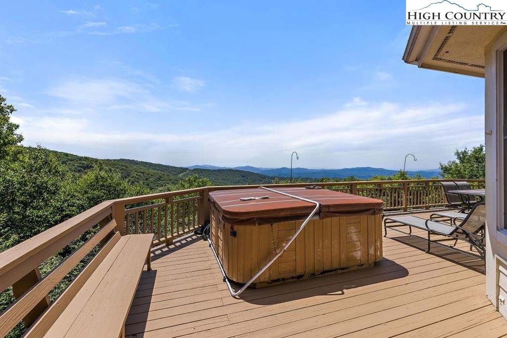 302 North Pinnacle Ridge Road Beech Mountain, NC 28604 - Photo 42 of 44 Gallery Image 42