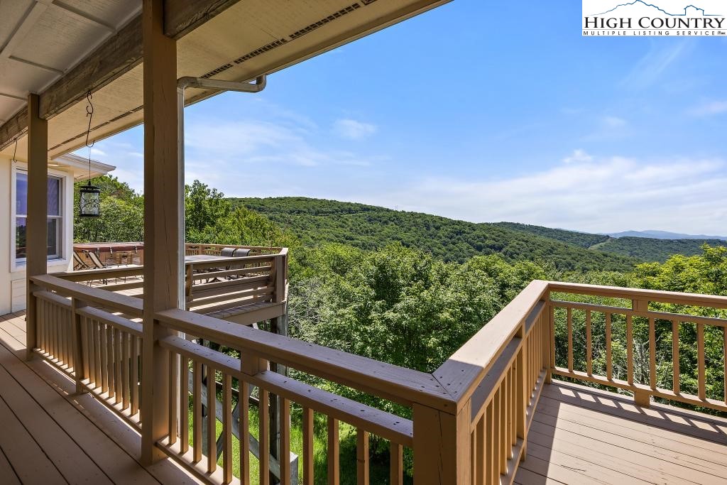 302 North Pinnacle Ridge Road Beech Mountain, NC 28604 - Photo 7 of 44 Gallery Image 7