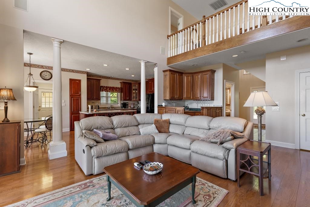 302 North Pinnacle Ridge Road Beech Mountain, NC 28604 - Photo 9 of 44 Gallery Image 9