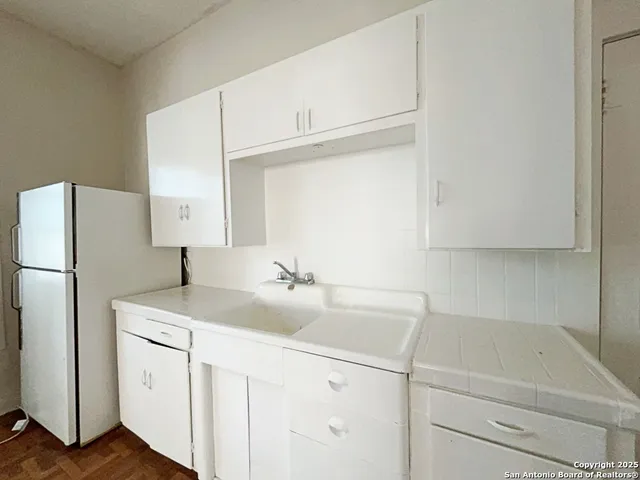 $725 | 319 Army Boulevard, Unit 3, San Antonio, TX 78215