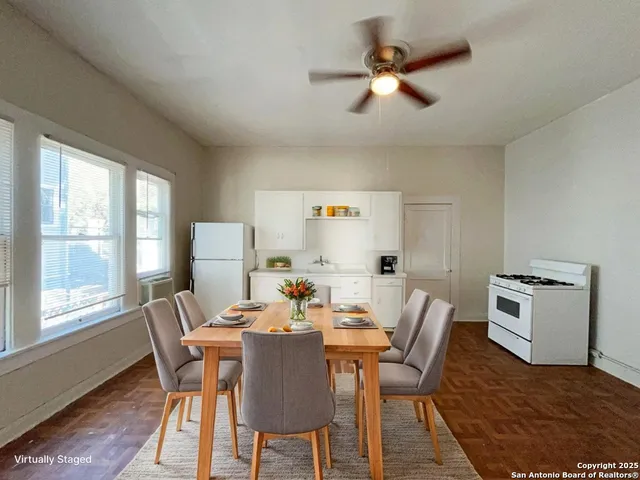 $725 | 319 Army Boulevard, Unit 3, San Antonio, TX 78215