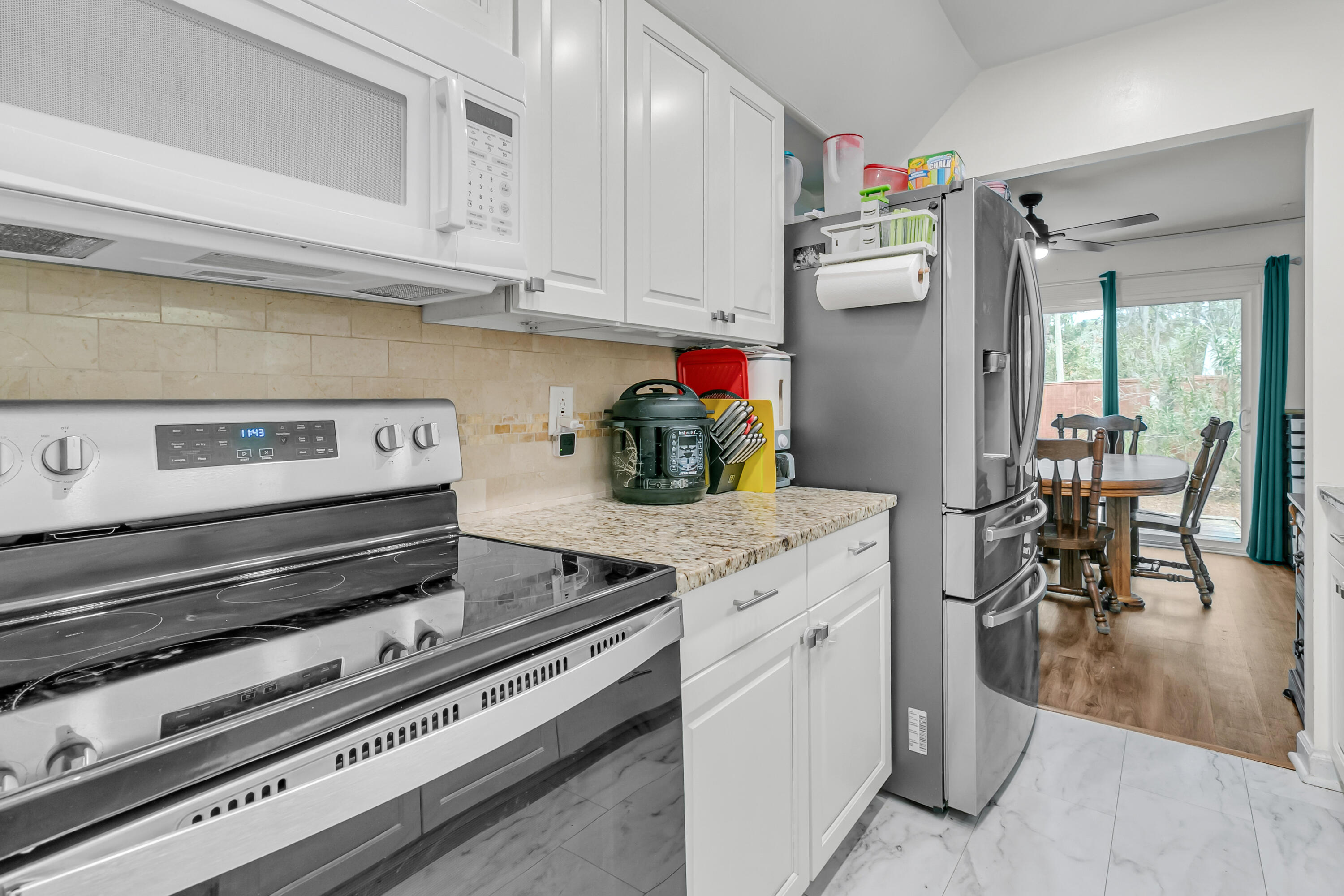 104 Kings Way Summerville, SC 29485 - Photo 20 of 37 21. 104 Kings Way Kings Grant Summervill