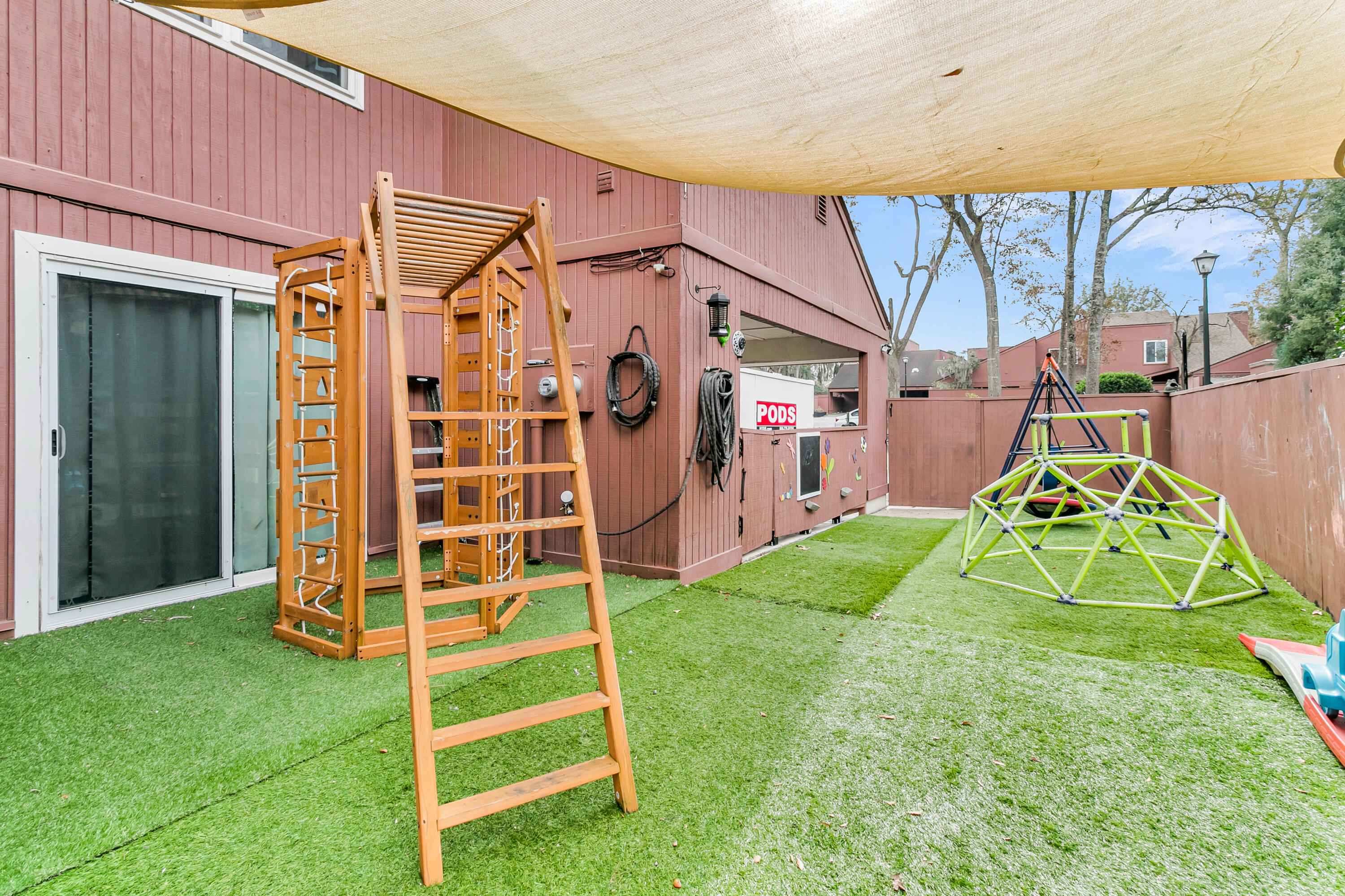 104 Kings Way Summerville, SC 29485 - Photo 10 of 37 09. 104 Kings Way Kings Grant Summervill