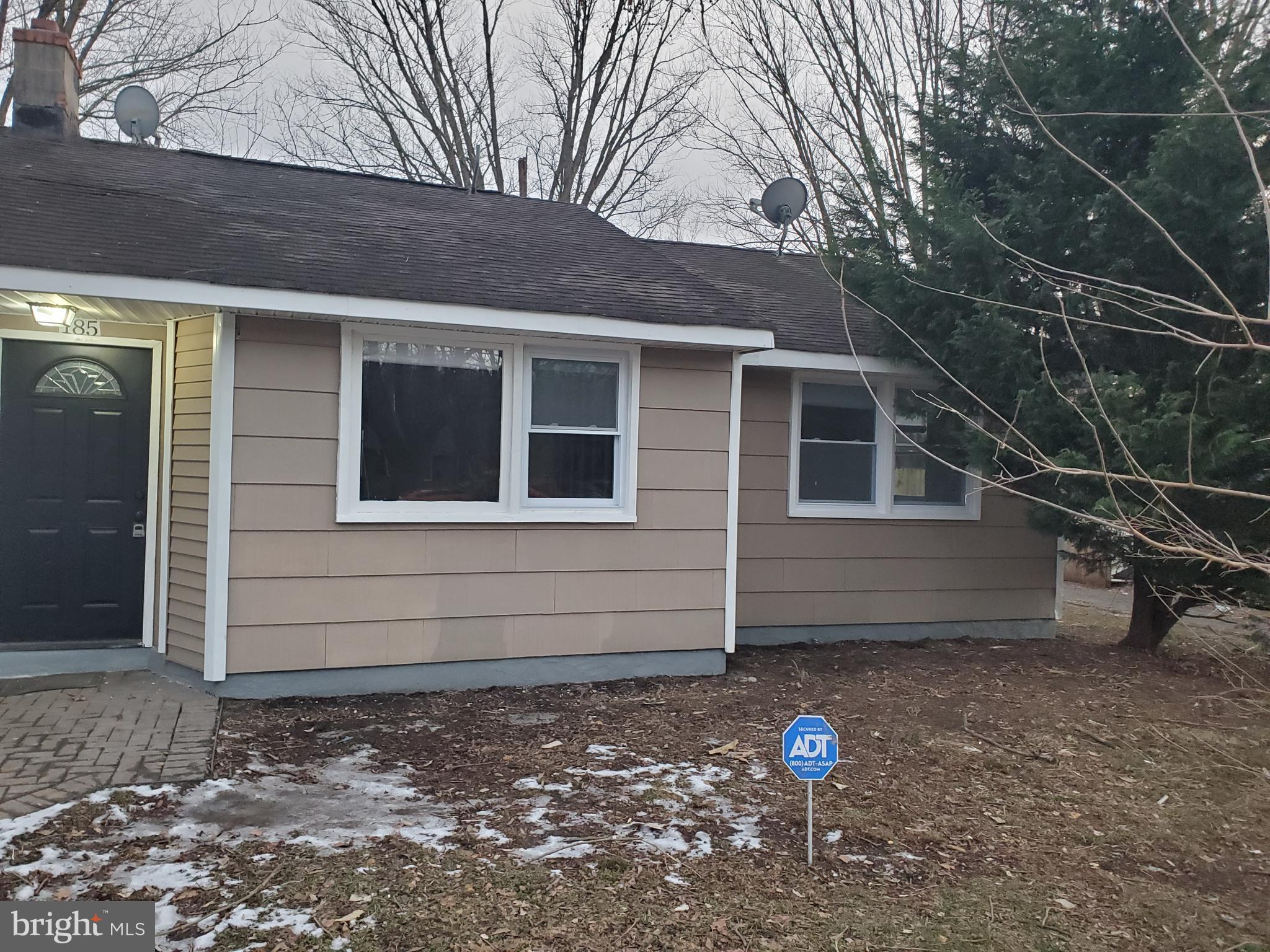 185 Kinsley Road Pemberton, NJ 08068 - Photo 1 of 9