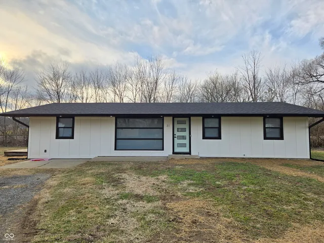 $284,900 | 31 Brooklyn Court, Mooresville, IN 46158