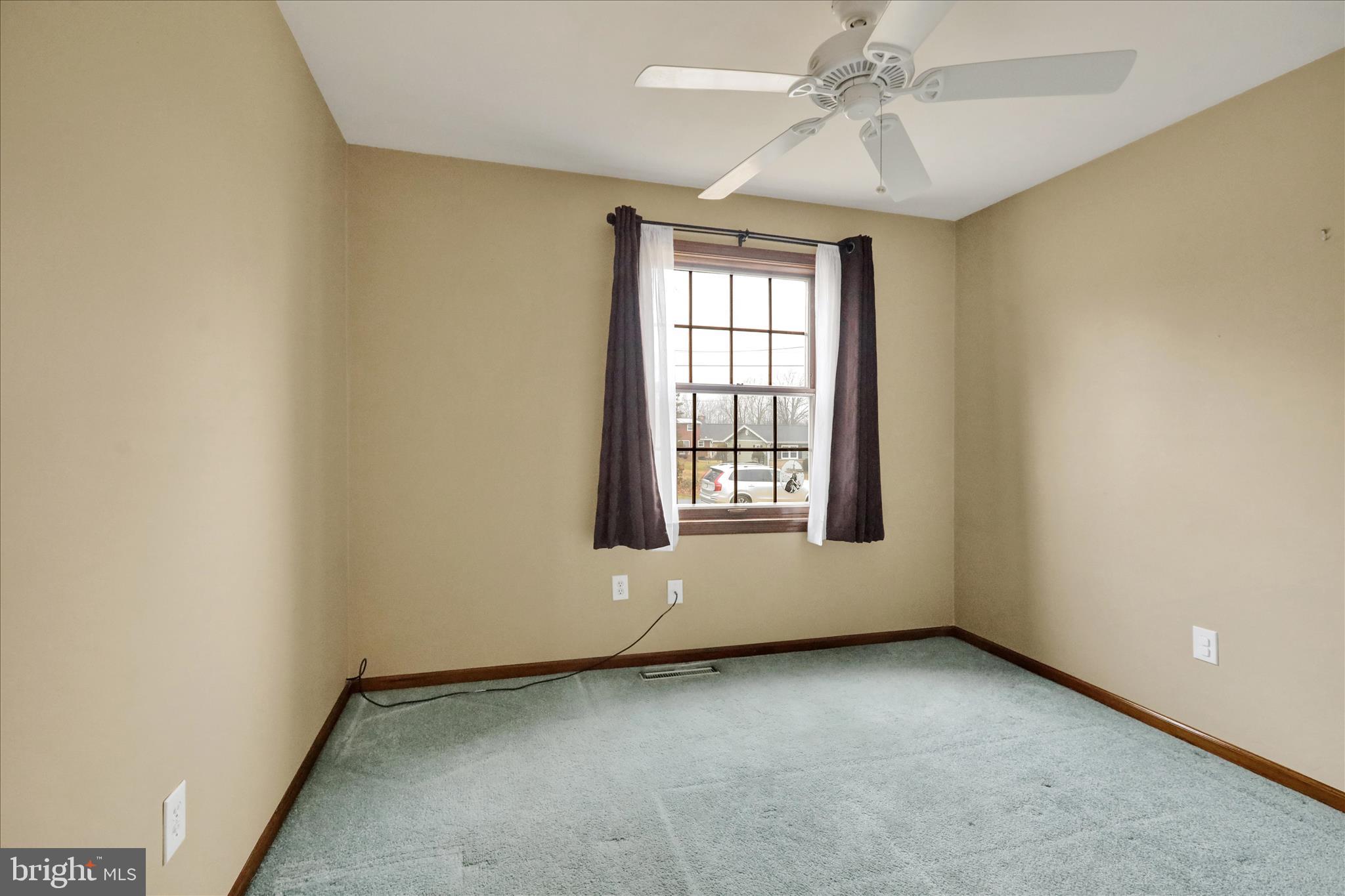 2476 Wilson Street Reading, PA 19605 - Photo 13 of 38 Bedroom - 2