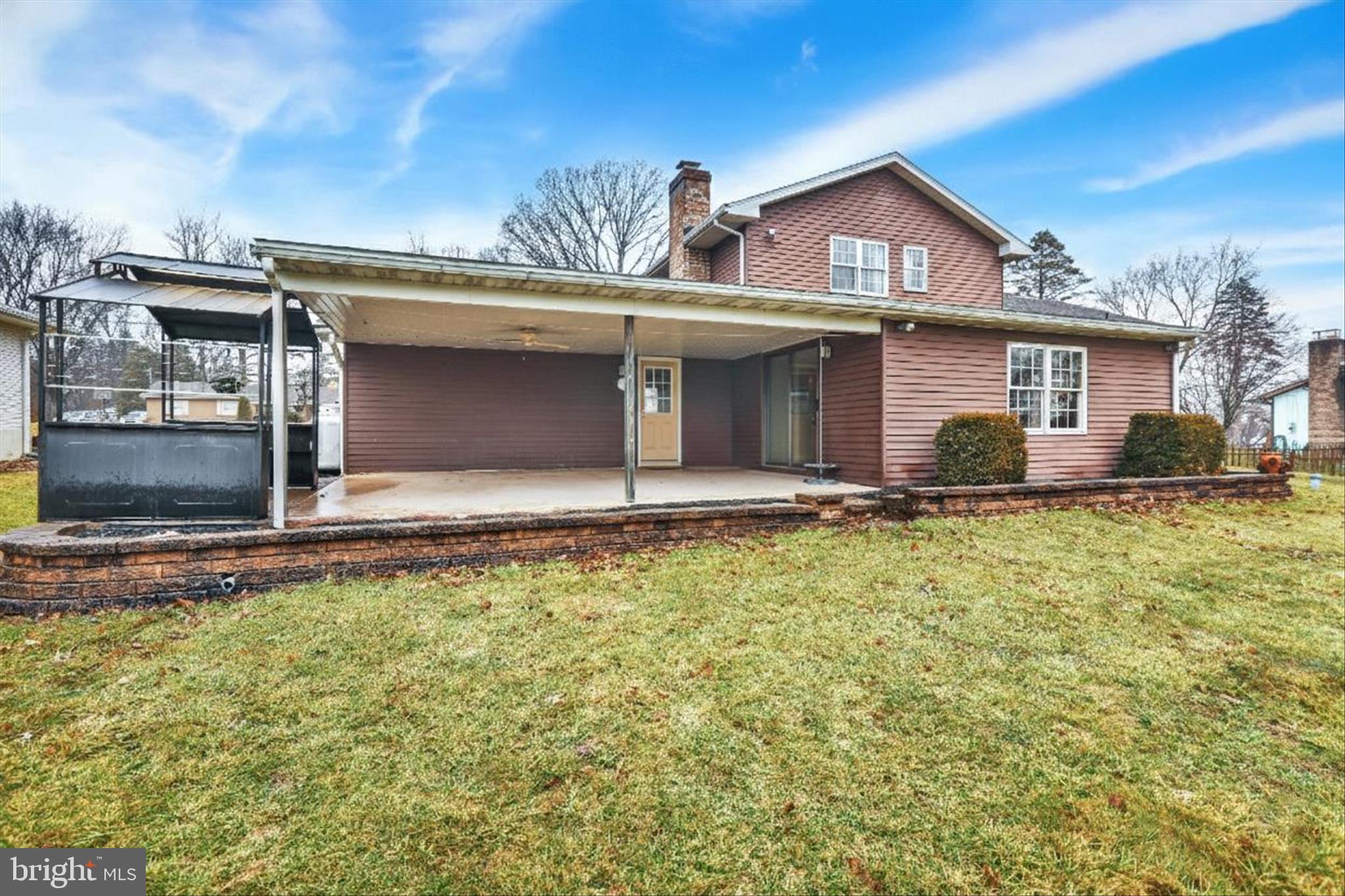 2476 Wilson Street Reading, PA 19605 - Photo 24 of 38 Patio