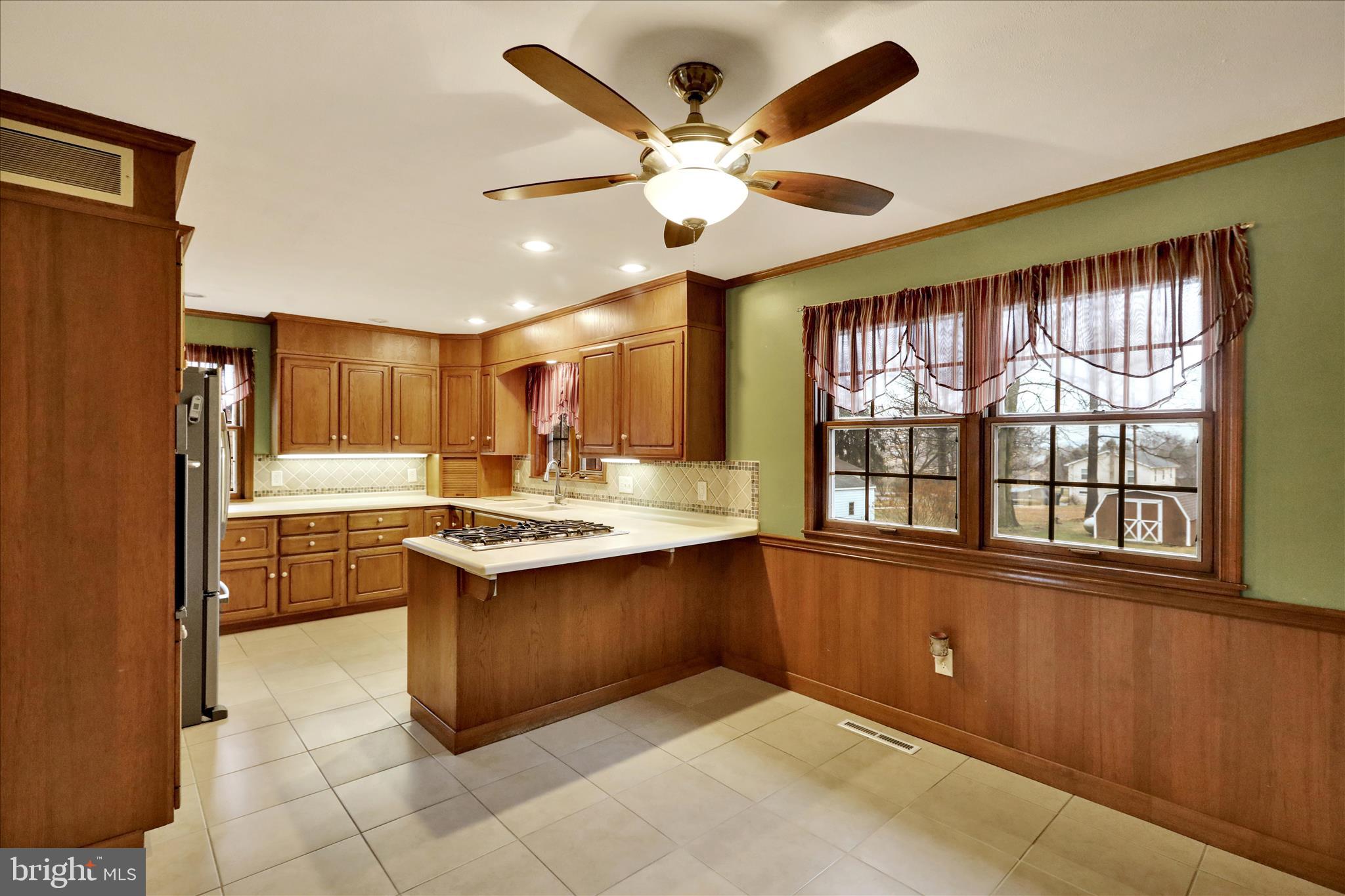 2476 Wilson Street Reading, PA 19605 - Photo 4 of 38 Kitchen