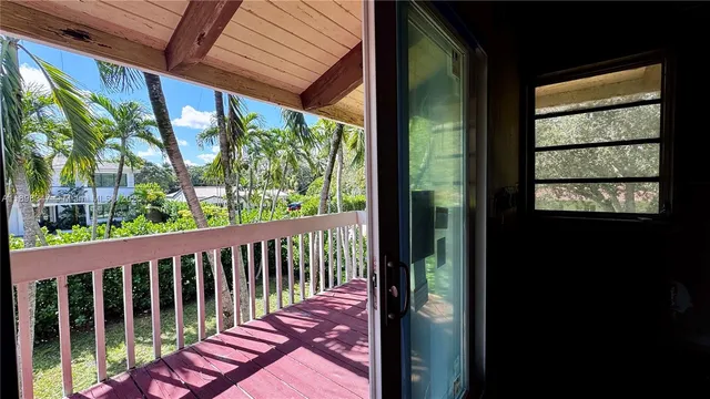 $1,590,000 | 511 Northeast 119th Street, Biscayne Park, FL 33161