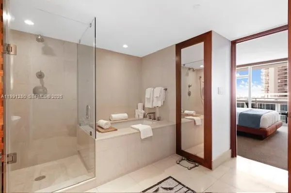 $4,500 | 6801 Collins Avenue, Unit 711 710, Miami Beach, FL 33141