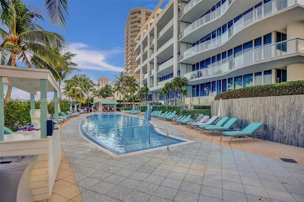 $4,500 | 6801 Collins Avenue, Unit 711 710, Miami Beach, FL 33141