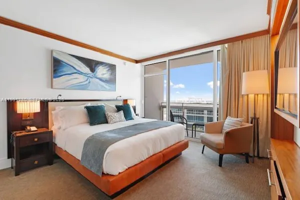 $4,500 | 6801 Collins Avenue, Unit 711 710, Miami Beach, FL 33141