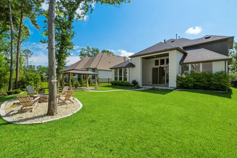 $879,000 | 208 South Empress Green Place, Montgomery, TX 77316
