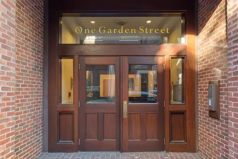 $1,235,000 | 1 Garden Street, Unit 4, Boston, MA 02114