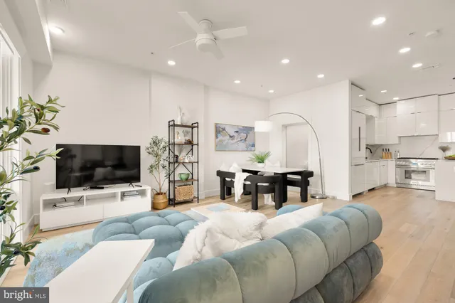 $1,229,000 | 1729 T Street Northwest, Unit 4, Washington, DC 20009