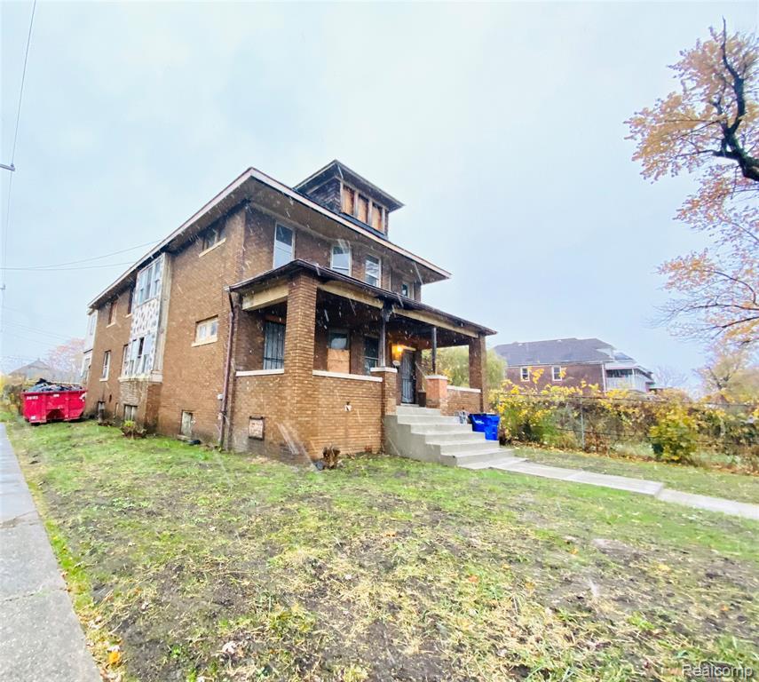 3064 Harding Street Detroit, MI 48214 - Photo 3 of 25 Gallery Image 3