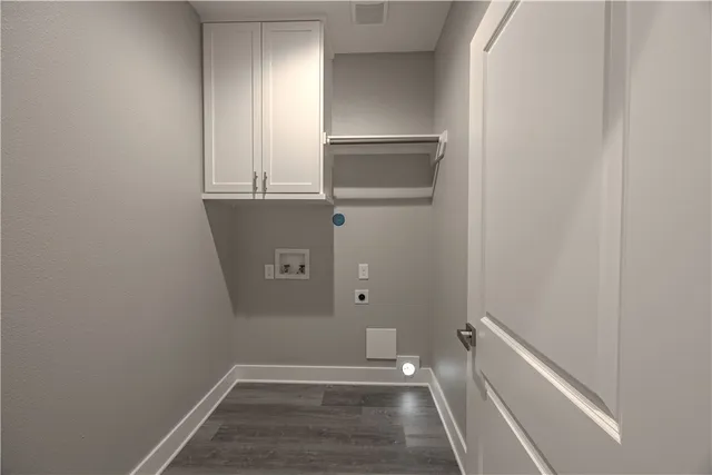 $299,500 | 729 Ebenezer Lane, Brenham, TX 77833